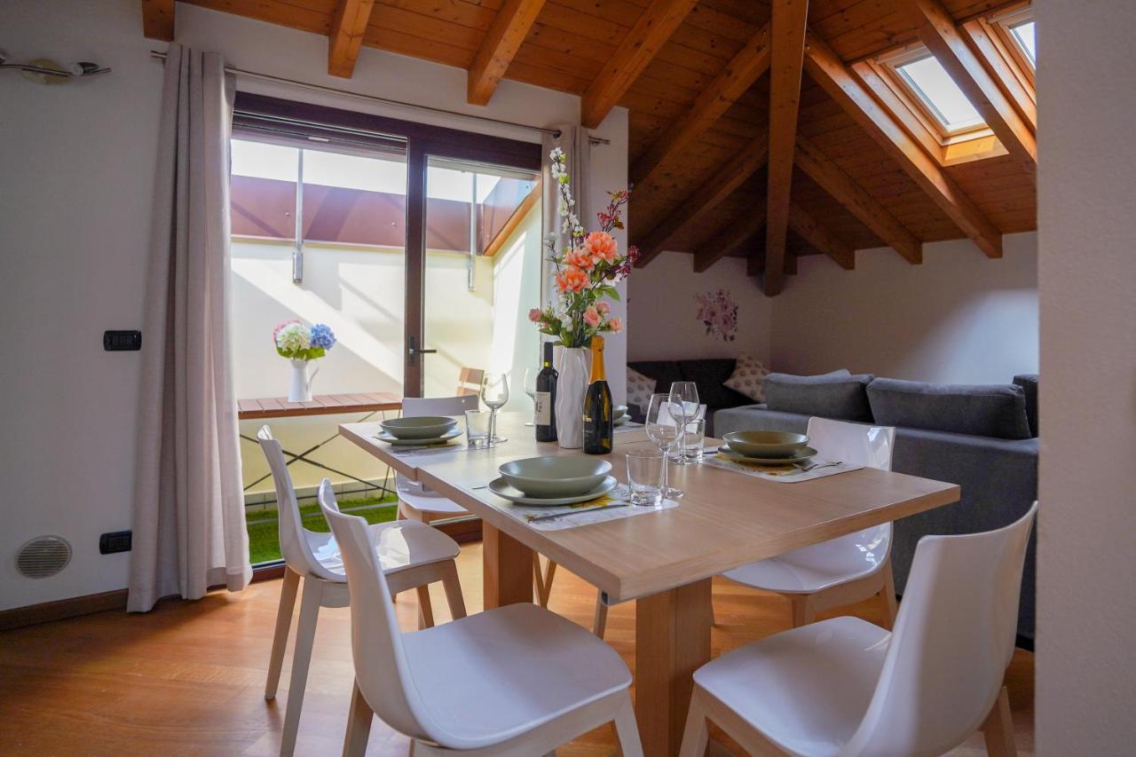 Ortensia Penthouse Leonardo Academy, Mxp & Laghi Sesto Calende Dış mekan fotoğraf