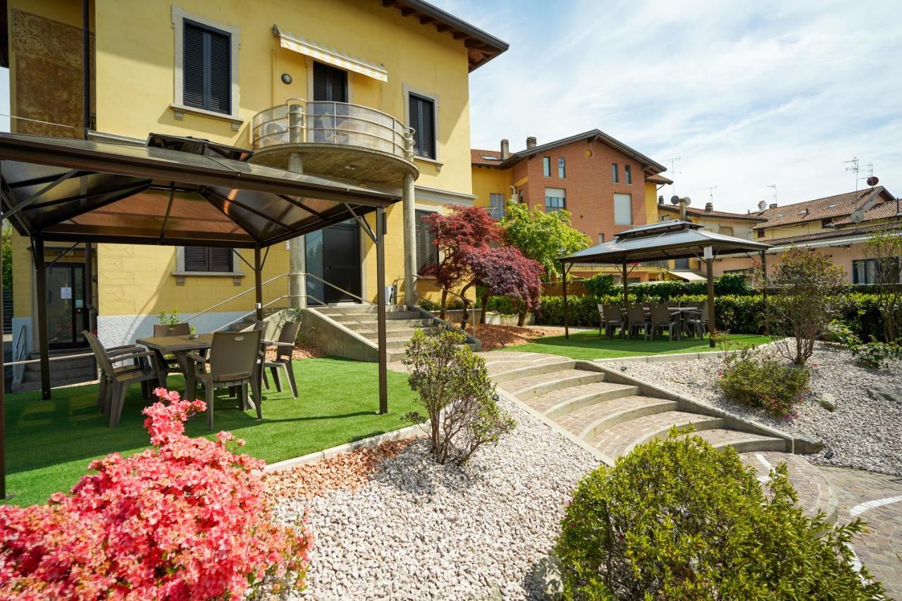 Ortensia Penthouse Leonardo Academy, Mxp & Laghi Sesto Calende Dış mekan fotoğraf